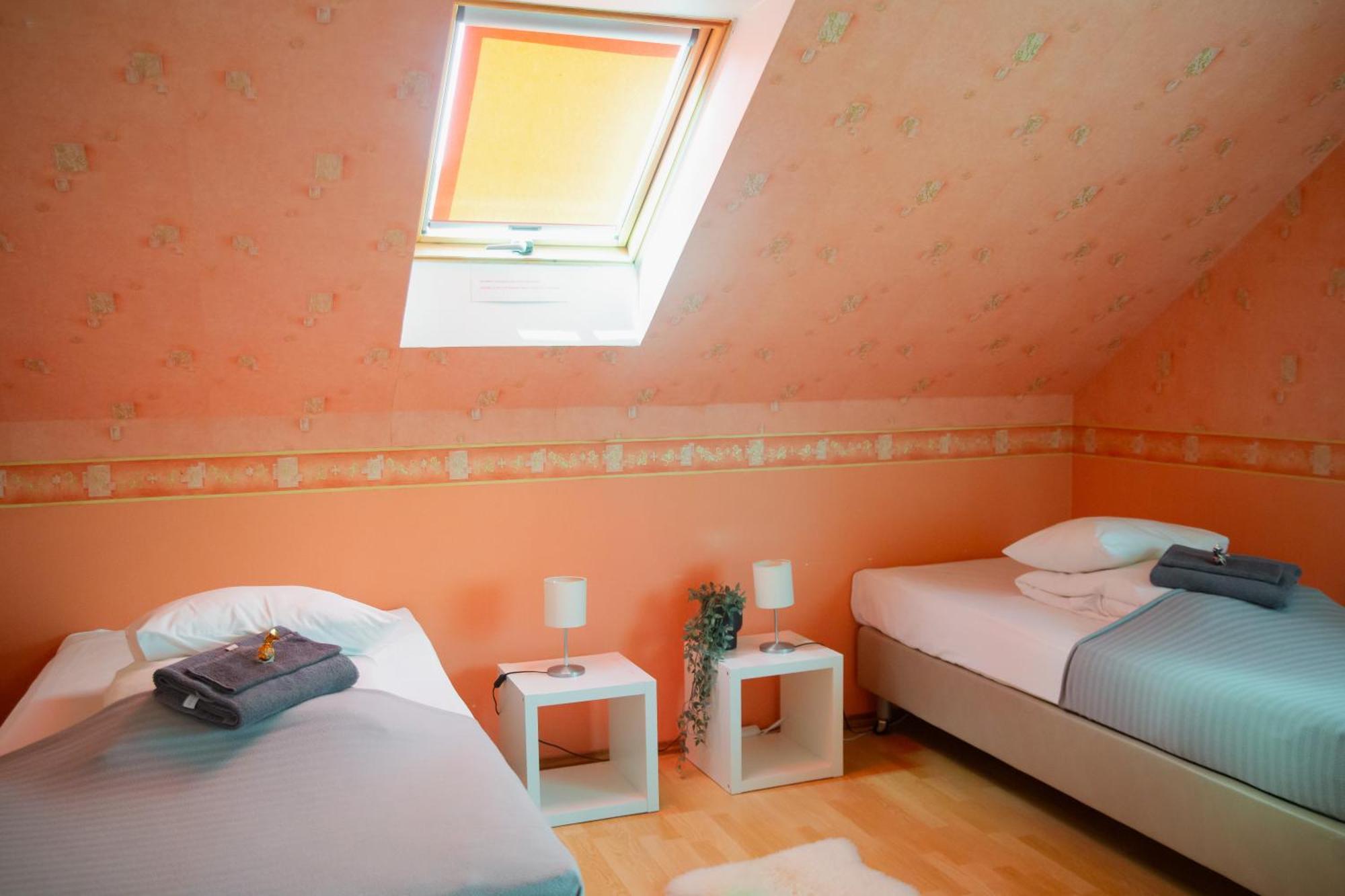 Konrad Family Guesthouse Kuressaare Ruang foto