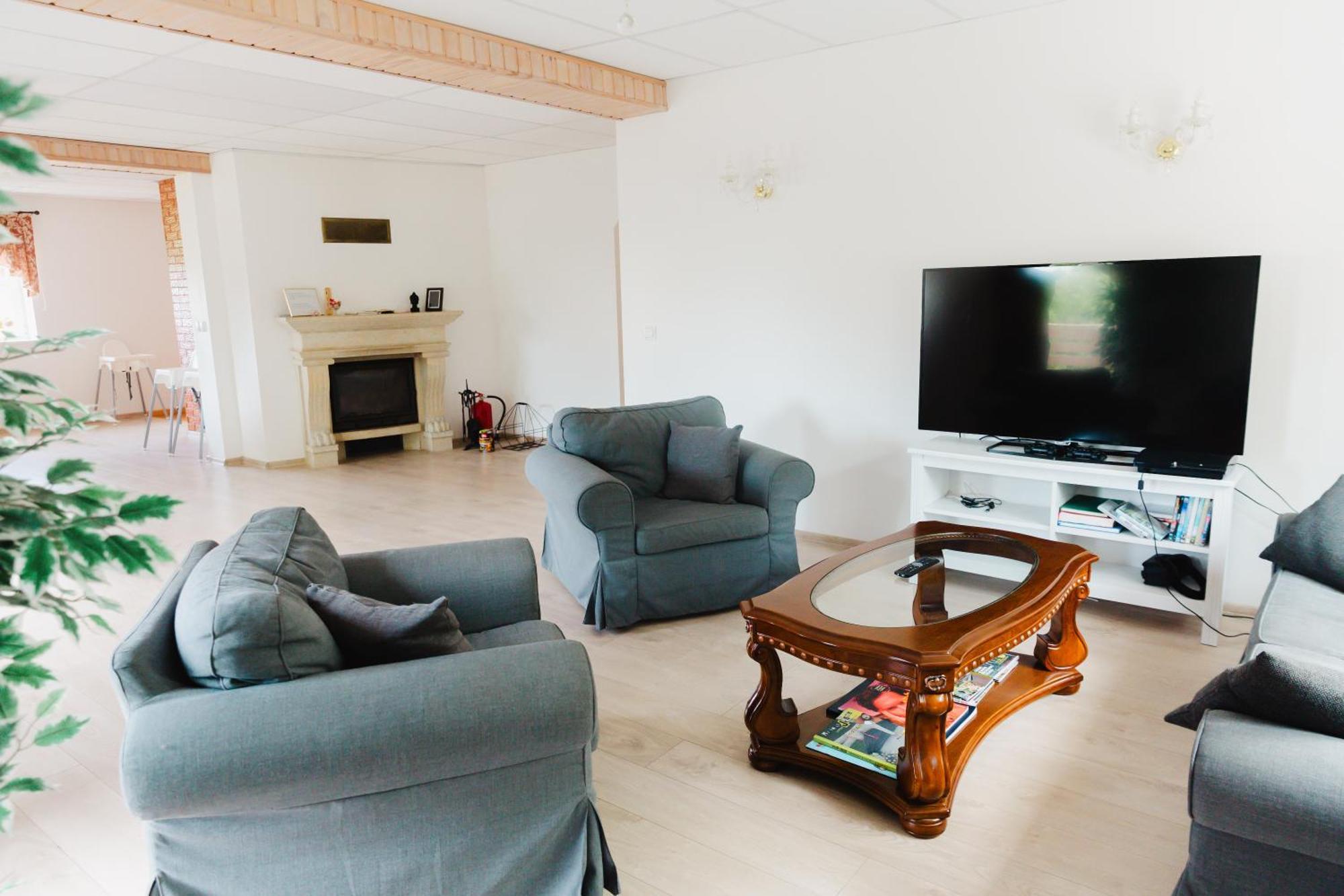 Konrad Family Guesthouse Kuressaare Bagian luar foto