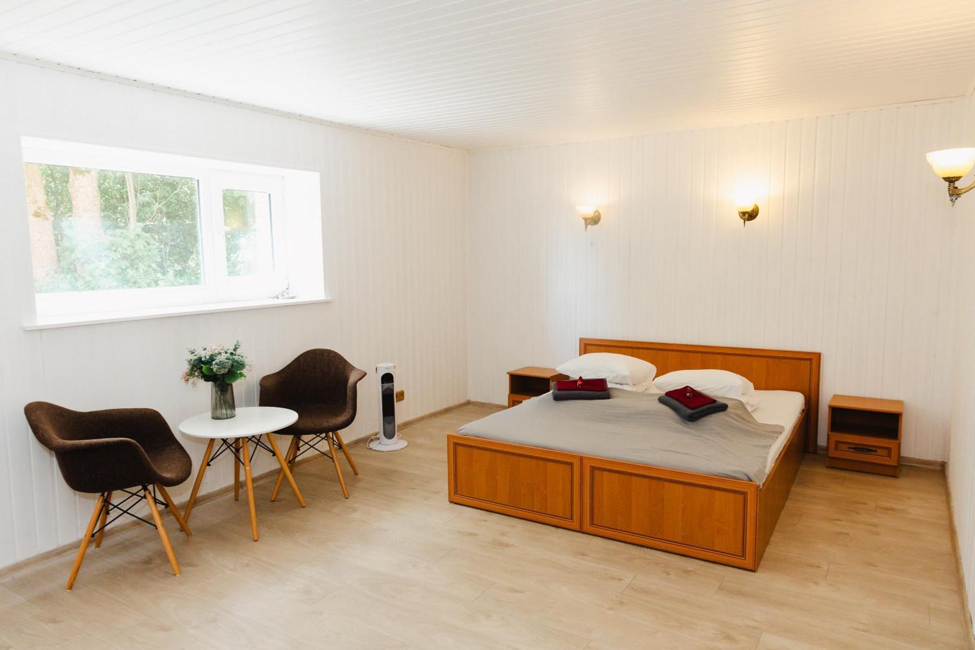 Konrad Family Guesthouse Kuressaare Bagian luar foto