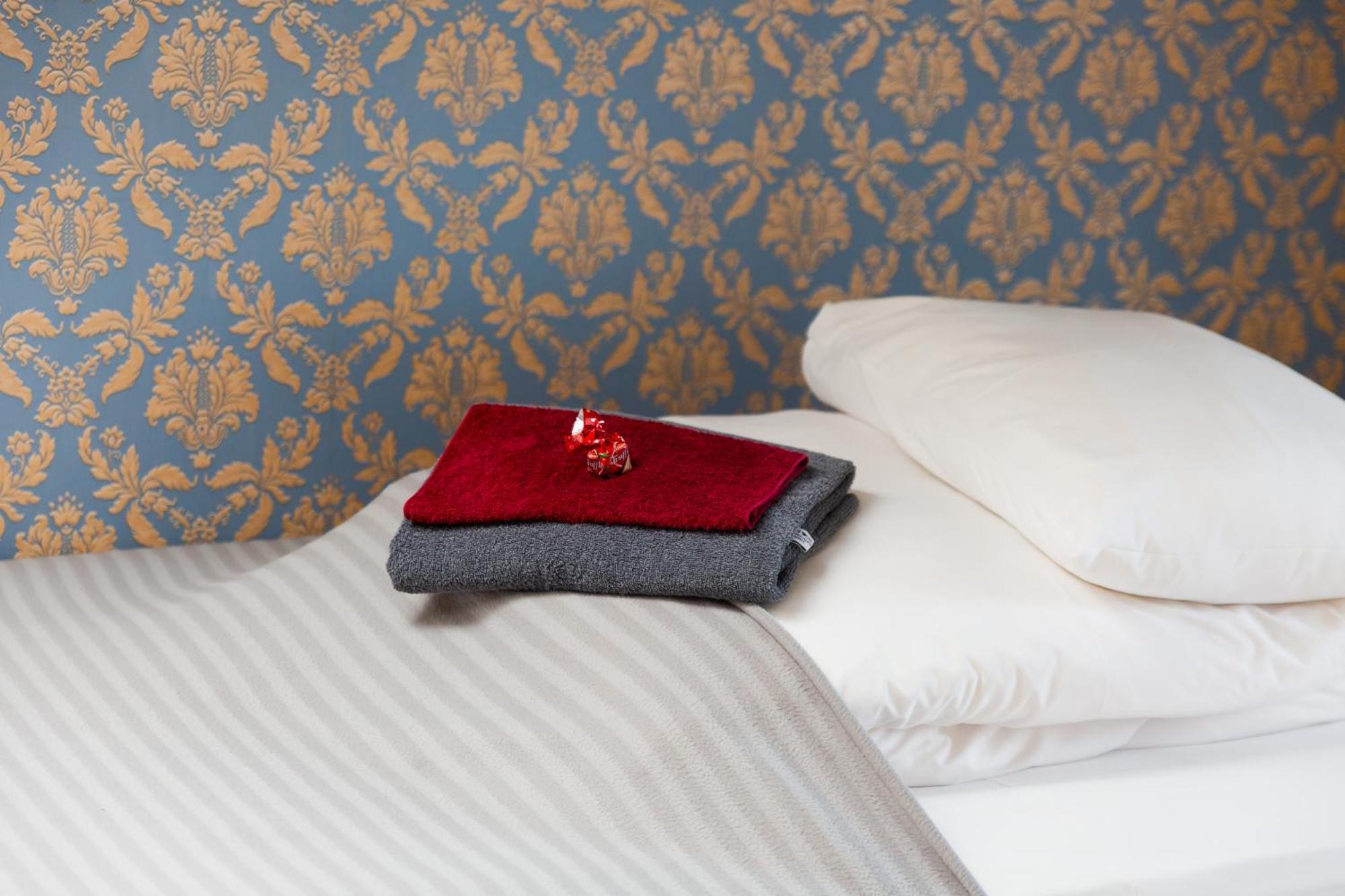 Konrad Family Guesthouse Kuressaare Ruang foto