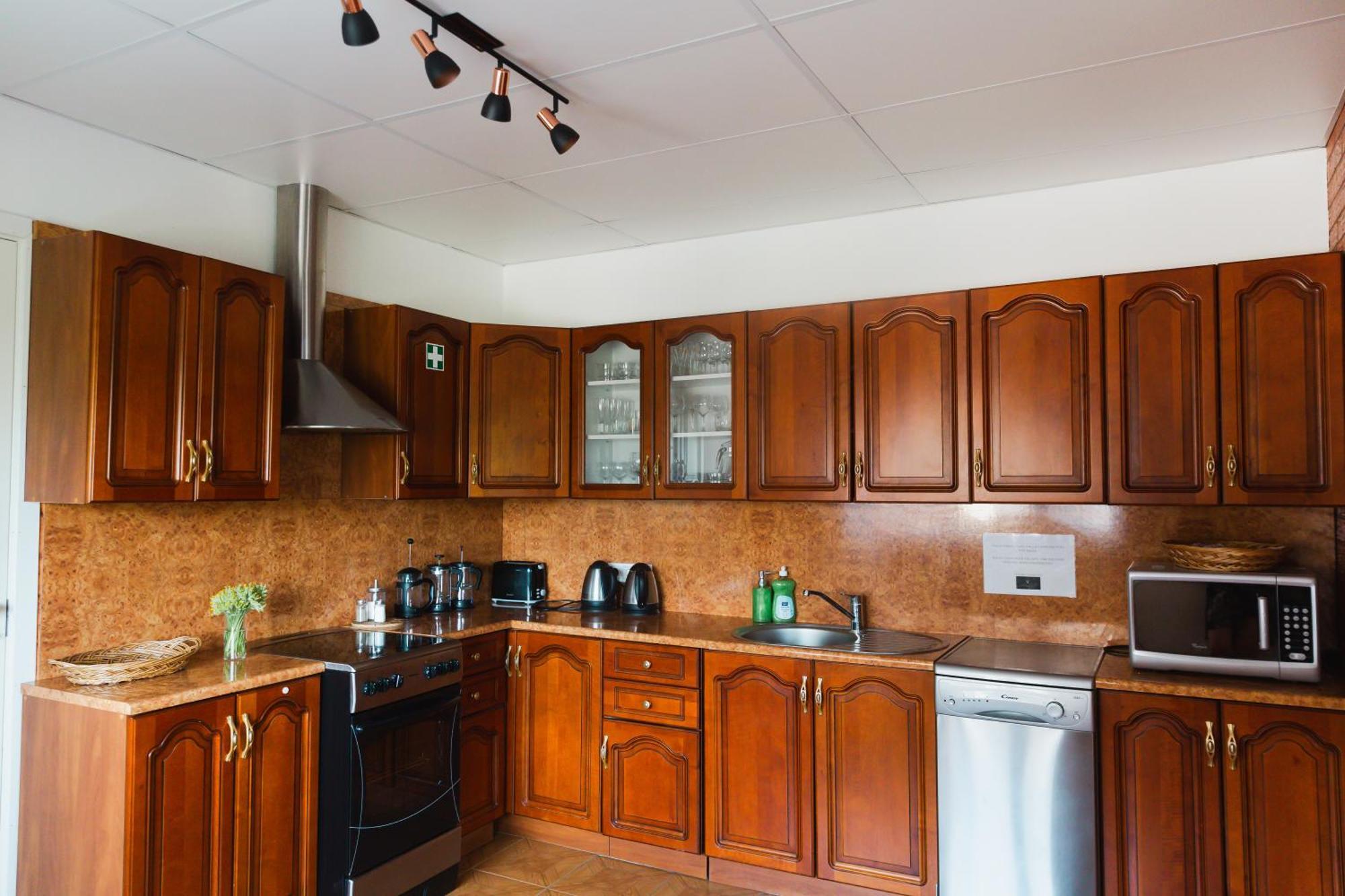Konrad Family Guesthouse Kuressaare Bagian luar foto