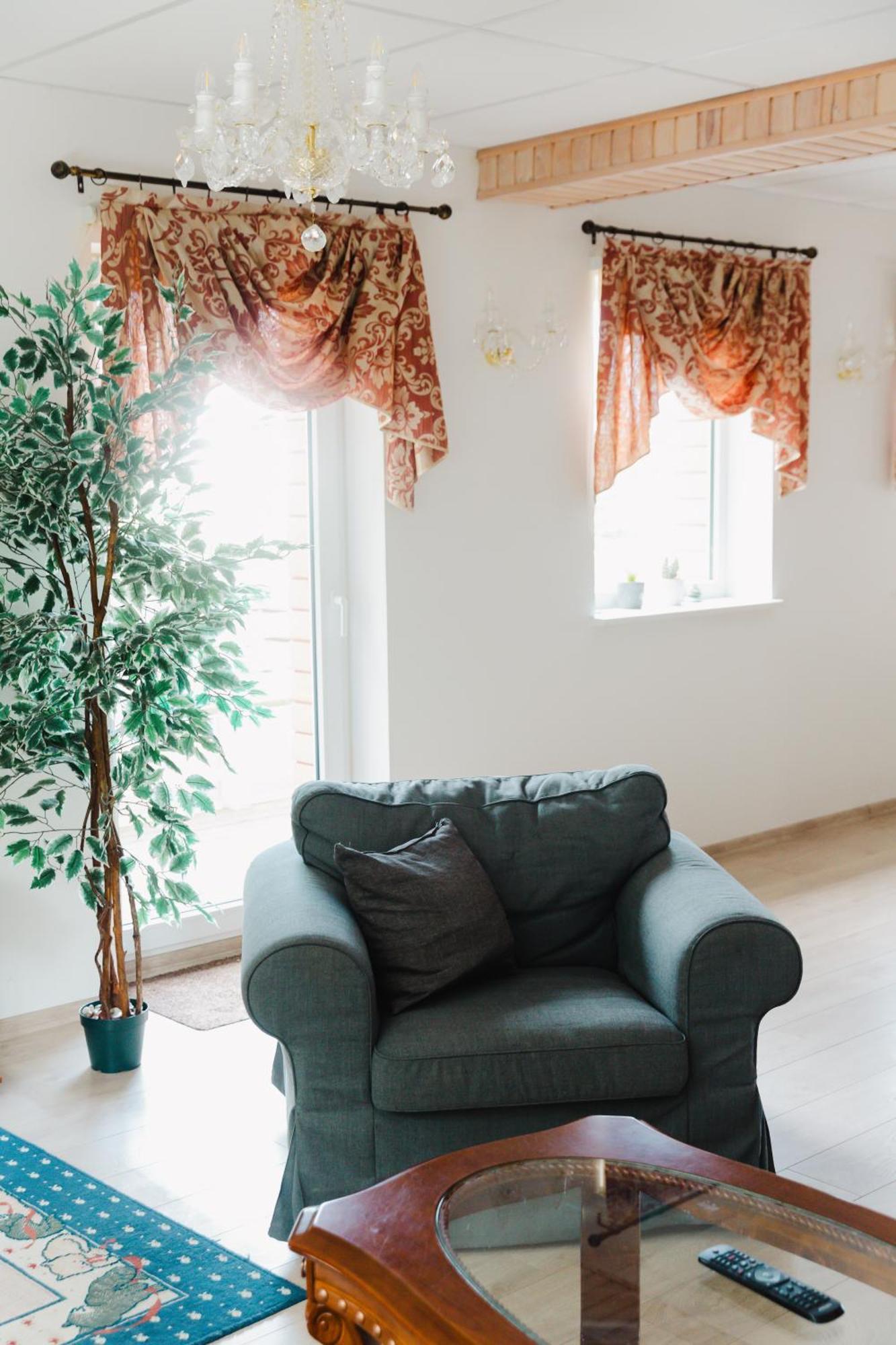 Konrad Family Guesthouse Kuressaare Bagian luar foto