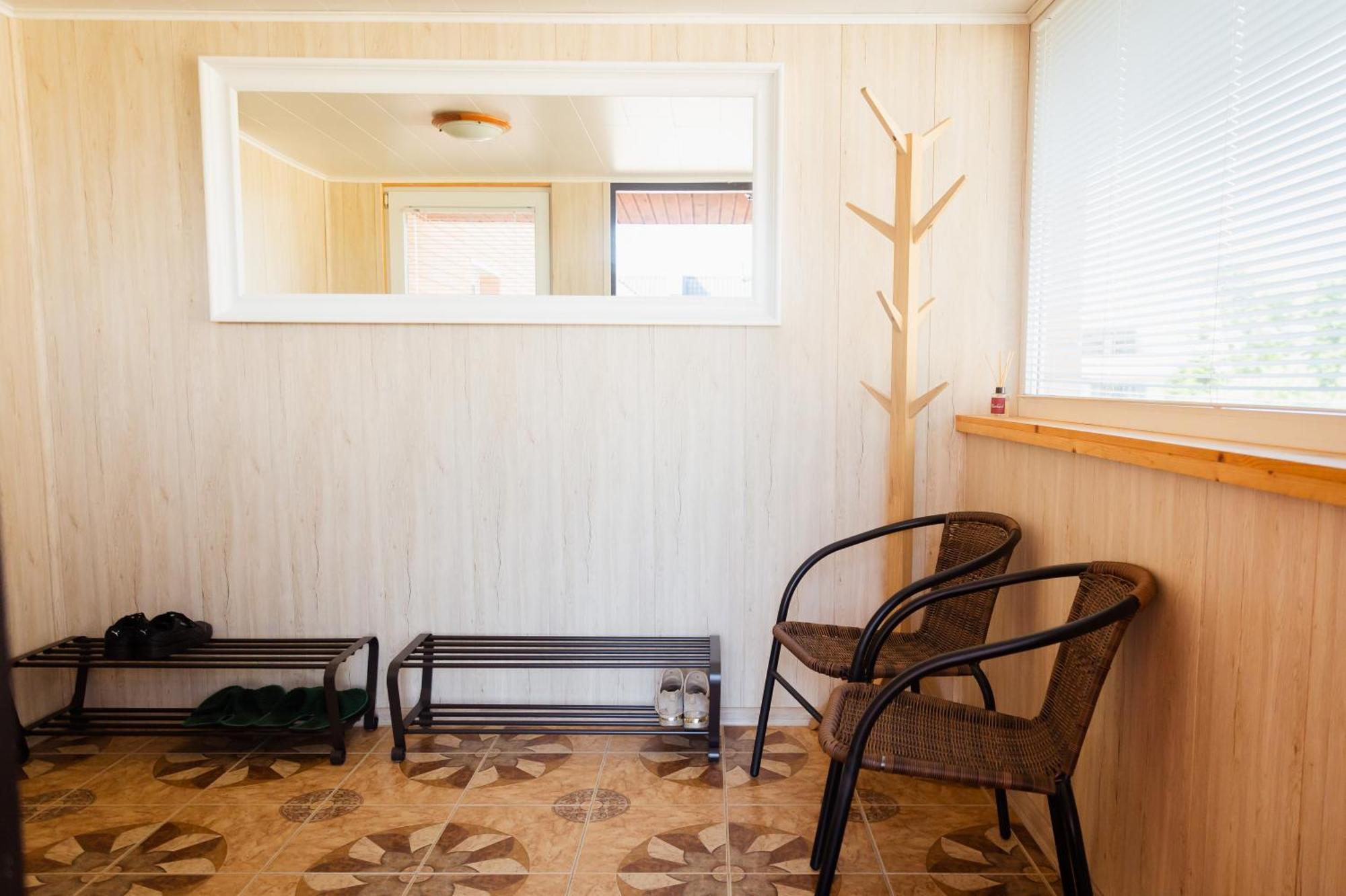 Konrad Family Guesthouse Kuressaare Bagian luar foto